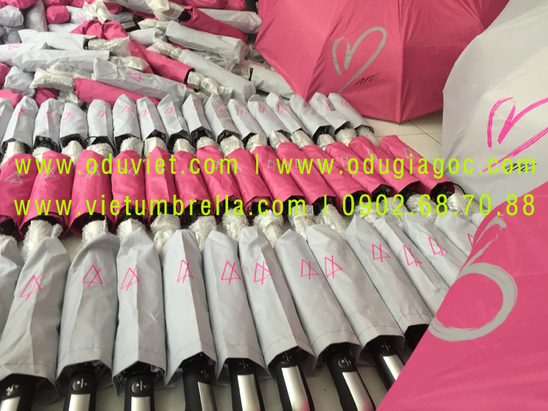 xưởng sản xuất ô dù cầm tay in logo quảng cáo